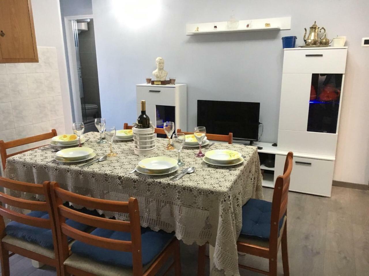 Apartment Kumicic - 3 Bedrooms *